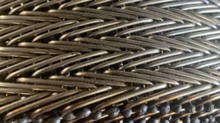 304 Металлическая термостойкая высокотемпературная проволочная сетка в елочку для конвейера для хлебобулочных изделий Bisc