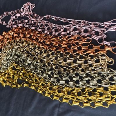 Хорошая цена. Изготовленная на заказ алюминиевая декоративная шторка из двойных крючков для потолочного декора / москитная сетка для холла онлайн