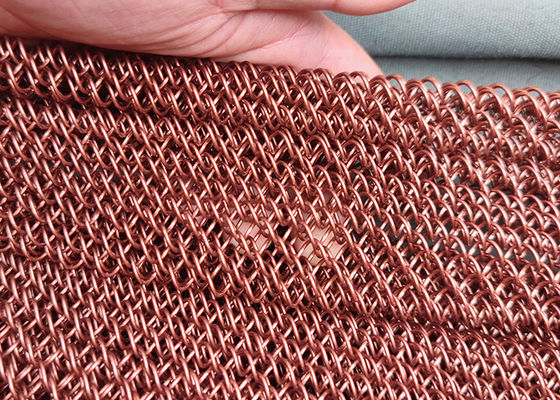 Хорошая цена. Алюминиевая апертура занавеса 20mm ячеистой сети Drapery 1.2mm катушки каскада металла декоративная онлайн